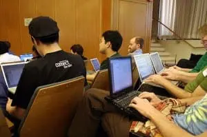 REALTECH y SAP España formarán gratuitamente a 200 desempleados en tecnología SAP REALTECH y SAP España formarán gratuitamente a 200 desempleados en tecnología SAP